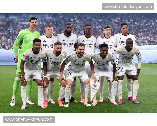 银河战舰与绿茵好莱坞的终极博弈:当皇马遇见拜仁,点球点上的众神之战 银河战舰与绿茵好莱坞的终极博弈:当皇马遇见拜仁,点球点上的众神之战